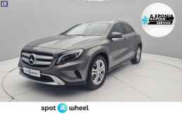 Mercedes-Benz GLA 220