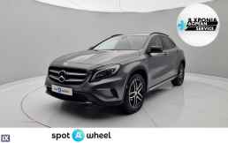 Mercedes-Benz GLA 220